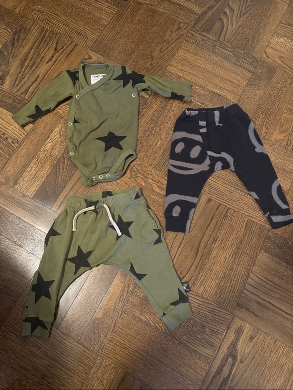 nununu Olive Green Star matching set and pants